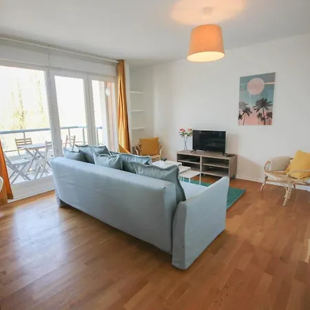 In With Balcony And Parking *