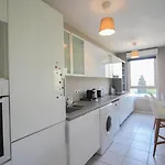 In With Balcony And Parking * ليل